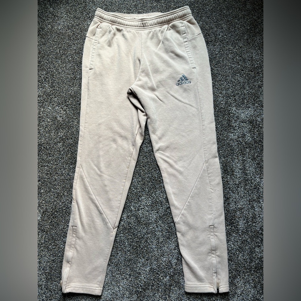adidas Women’s Tan open leg sweatpants size Small